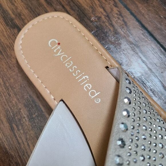 NWT
City Classified Sandals    - Picture 2 of 7